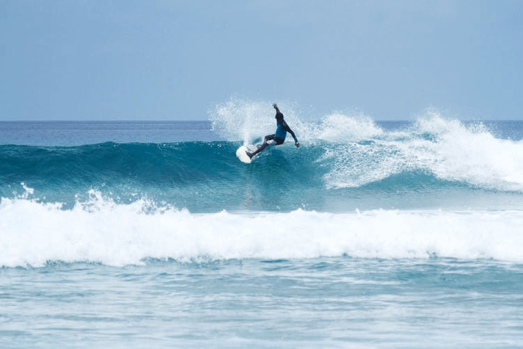Surfing in Goa 1