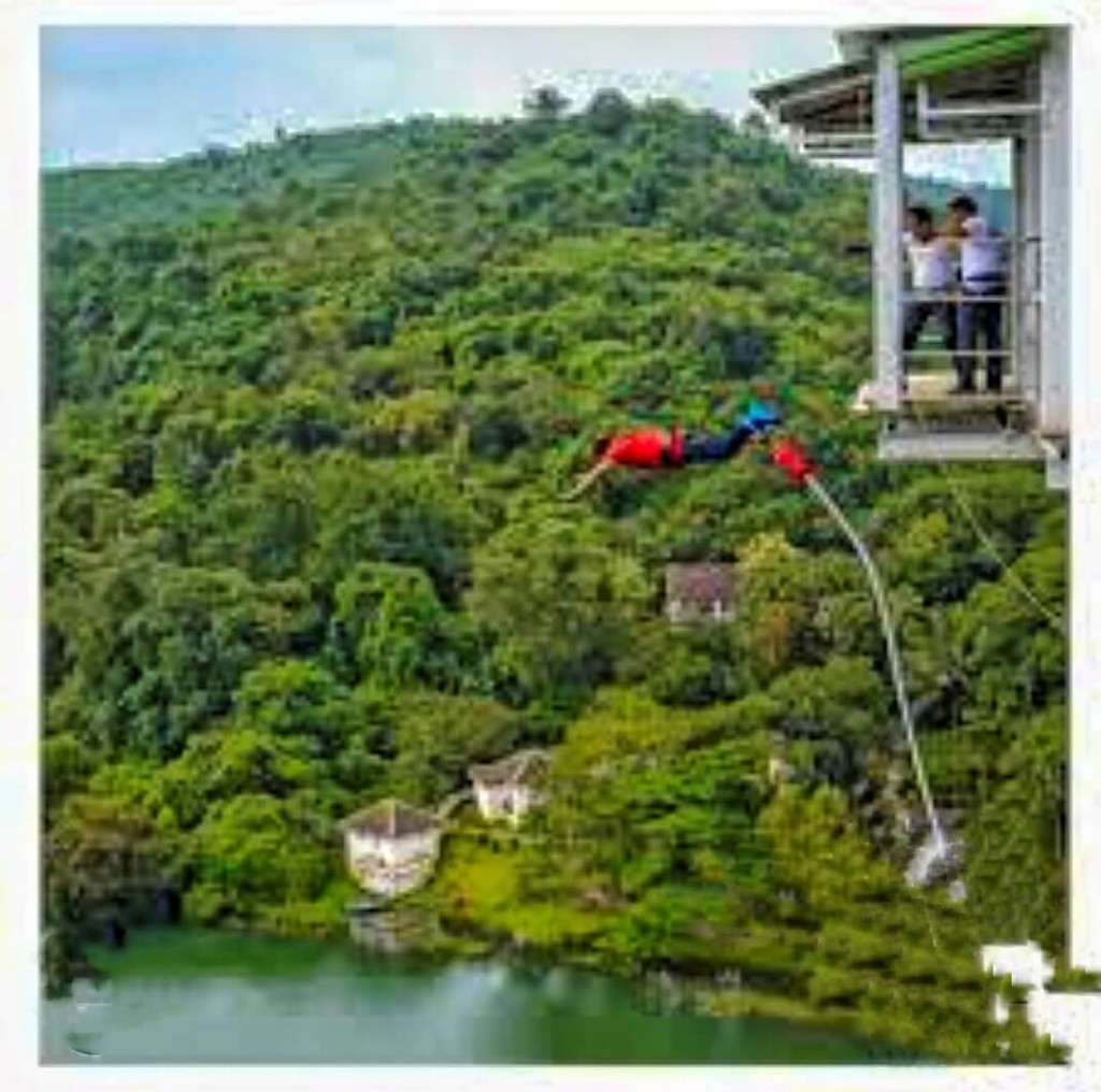 Bungee jumping in Goa 4
